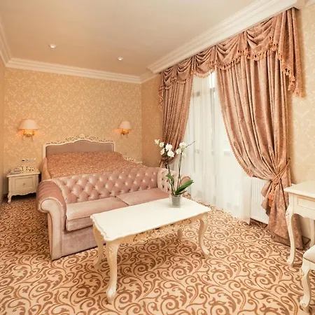 Royal Grand אתר נופש טרוסקבץ