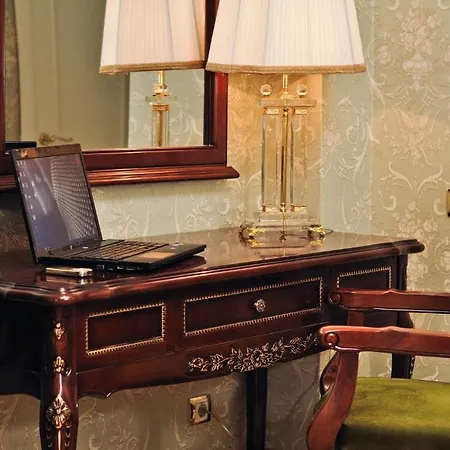 אתר נופש Royal Grand 4*