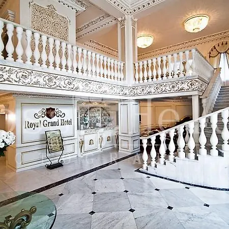 אתר נופש Royal Grand 4*