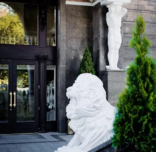 Royal Grand Resort