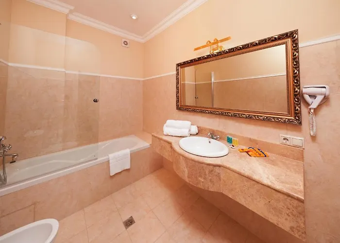 Royal Grand Truskavec'