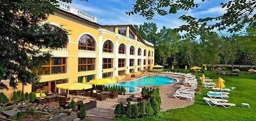 Royal Grand Resort 4*