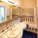 Royal Grand Semesteranläggning (resort) Truskavets