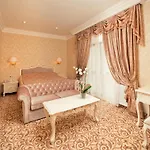 Royal Grand Semesteranläggning (resort) Truskavets