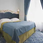 Royal Grand 4*
