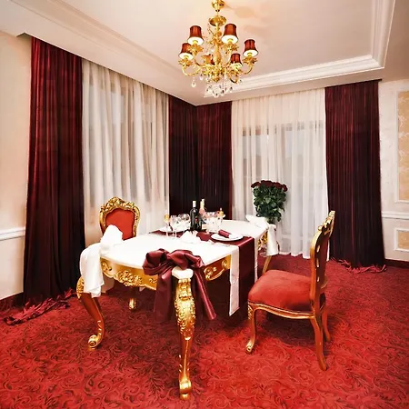 Semesteranläggning (resort) Royal Grand 4*